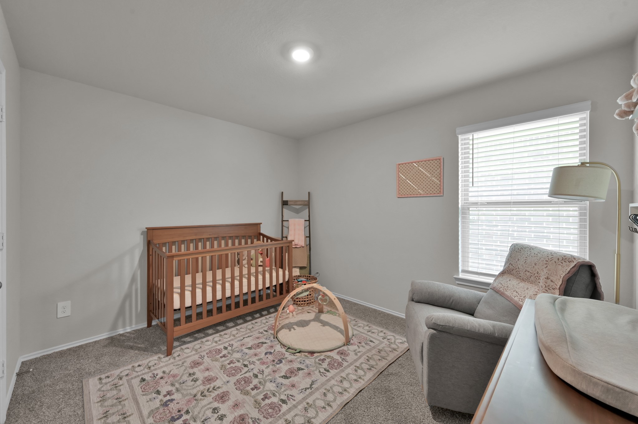 13916 Great Pnes Court Conroe, TX 77302 - Photo 18 of 22 third guestroom