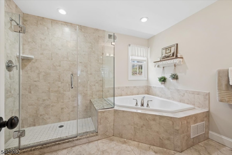 5 Jessica Place Randolph, NJ 07869 - Photo 24 of 36