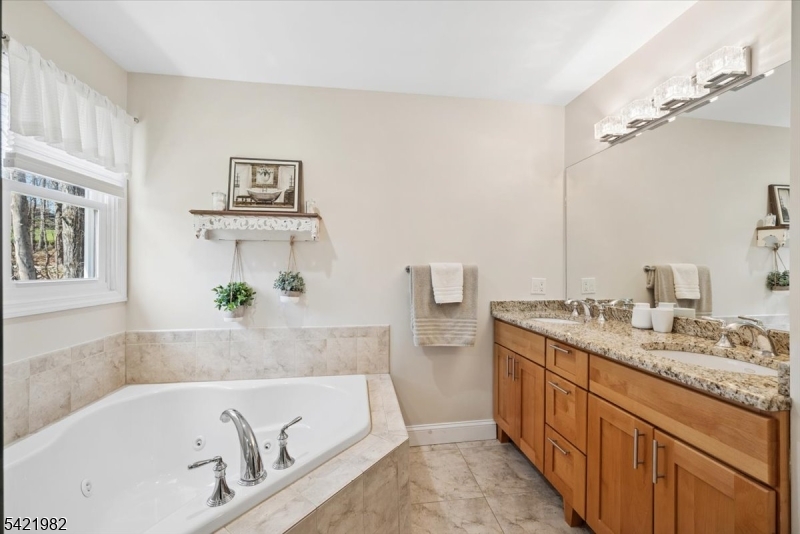 5 Jessica Place Randolph, NJ 07869 - Photo 25 of 36