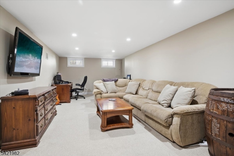 5 Jessica Place Randolph, NJ 07869 - Photo 29 of 36