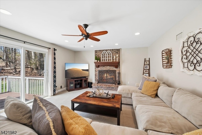 5 Jessica Place Randolph, NJ 07869 - Photo 10 of 36