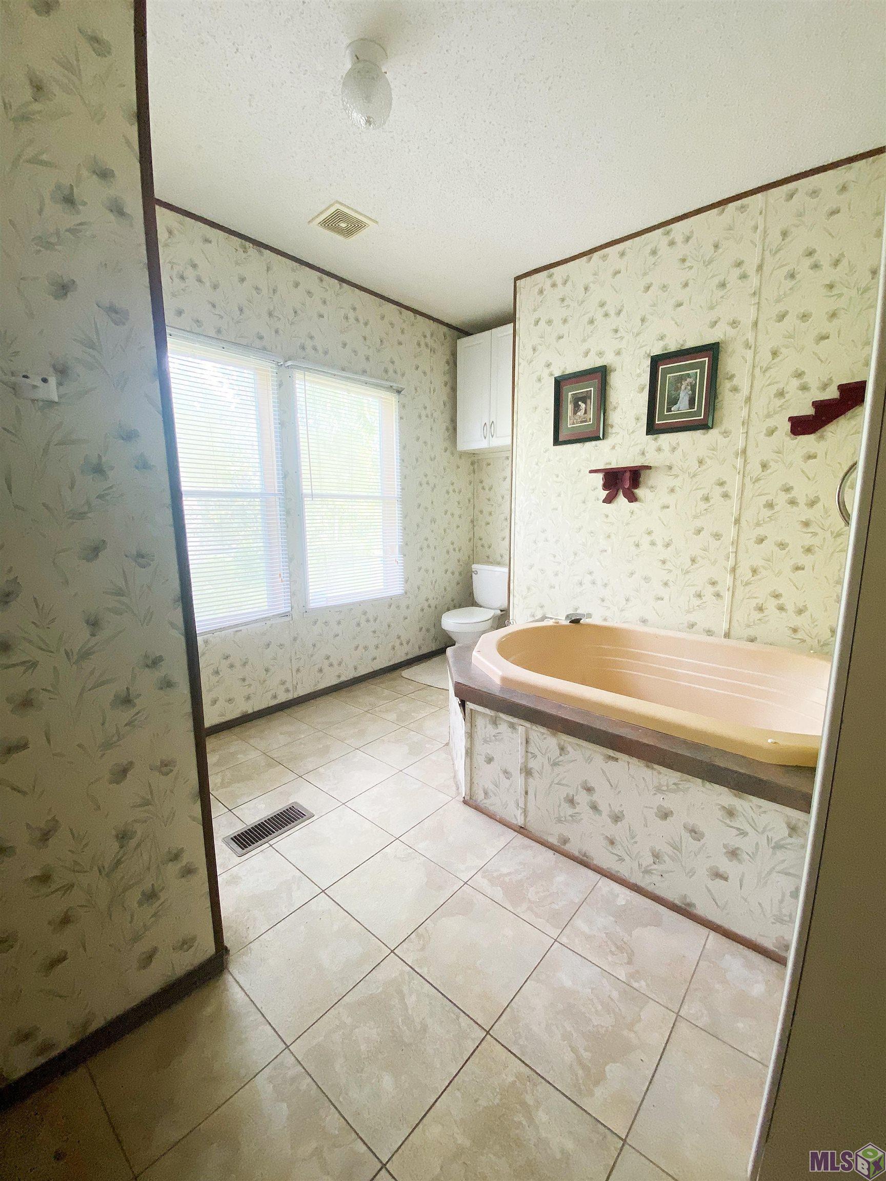 1568 Dr Beatrous Road Theriot, LA 70397 - Photo 11 of 13