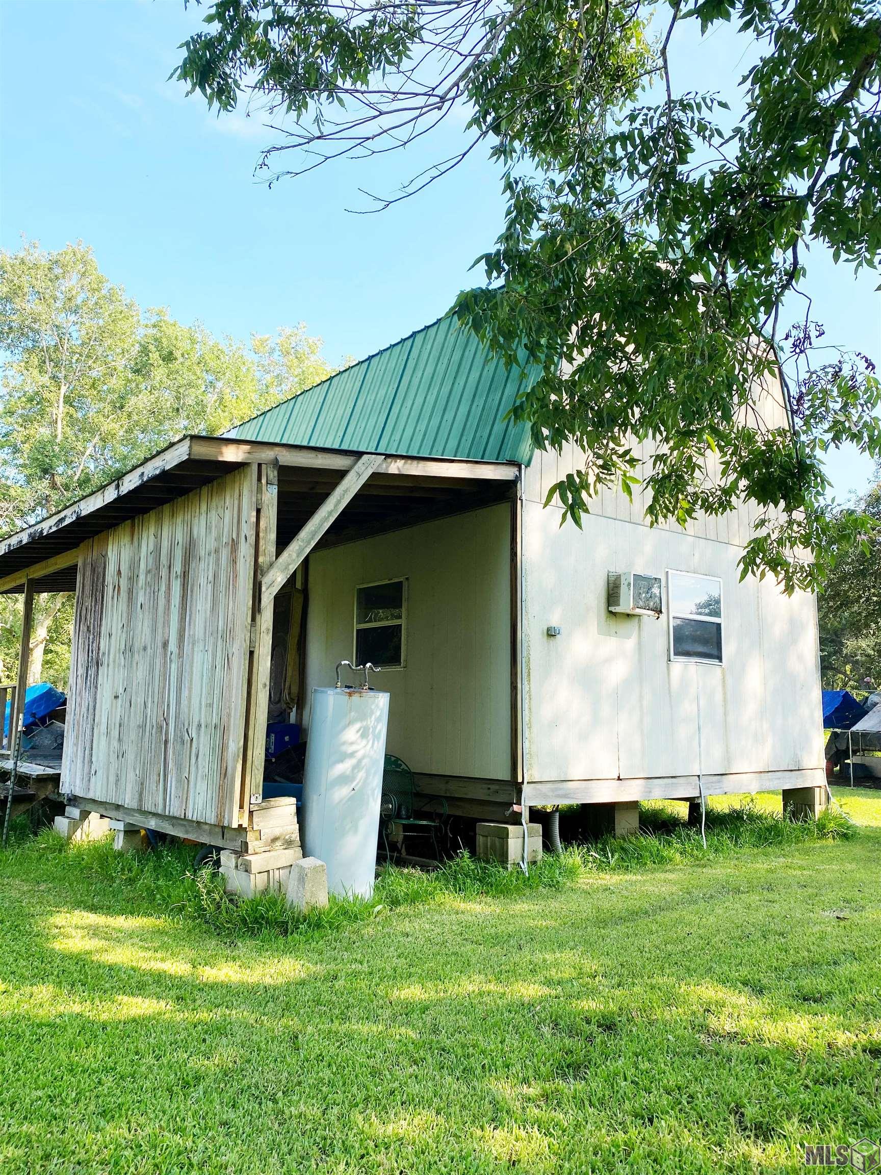 1568 Dr Beatrous Road Theriot, LA 70397 - Photo 4 of 13