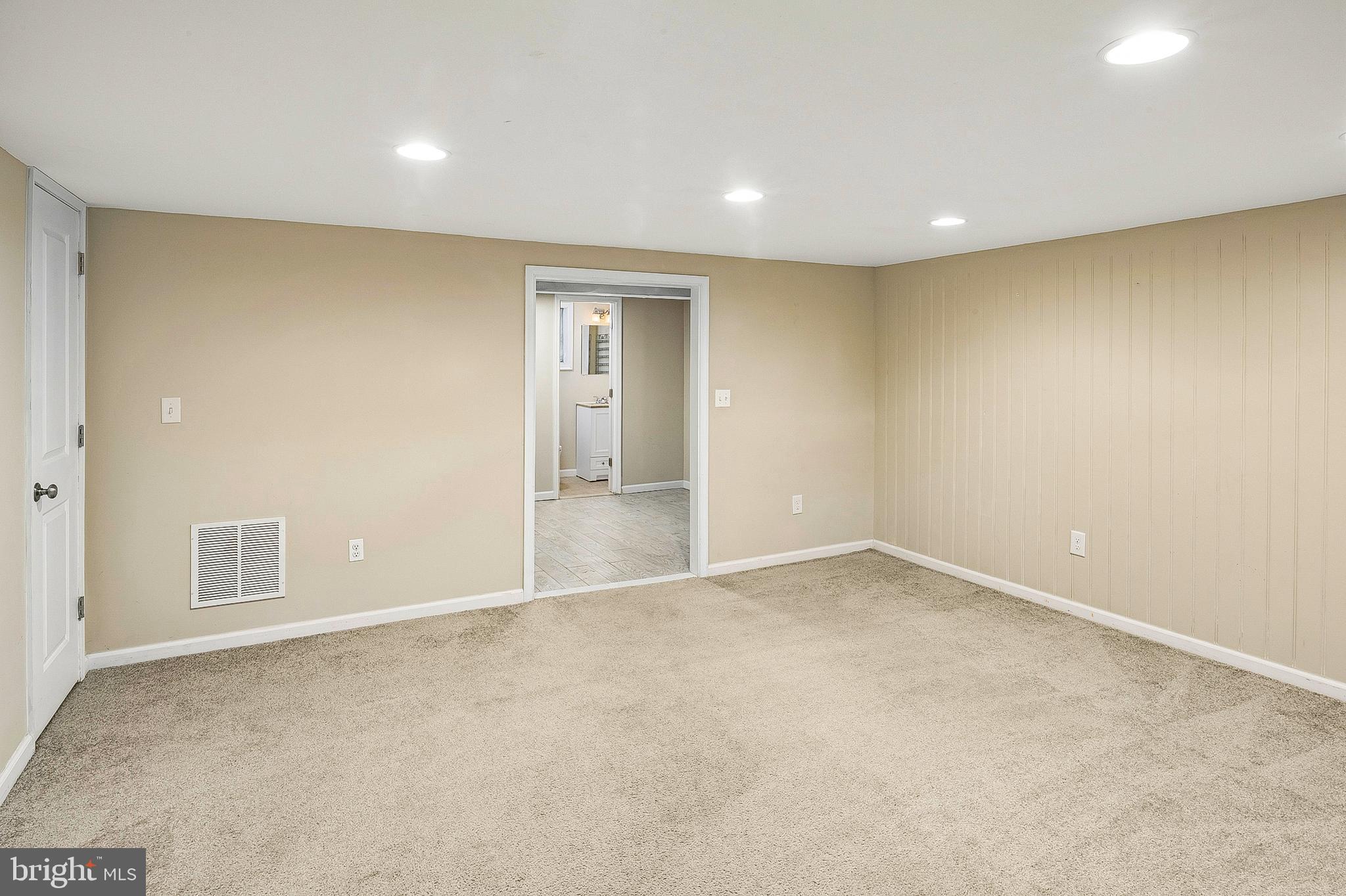 1865 Edgewood Road Towson, MD 21286 - Photo 18 of 25 Family Room (alt view)