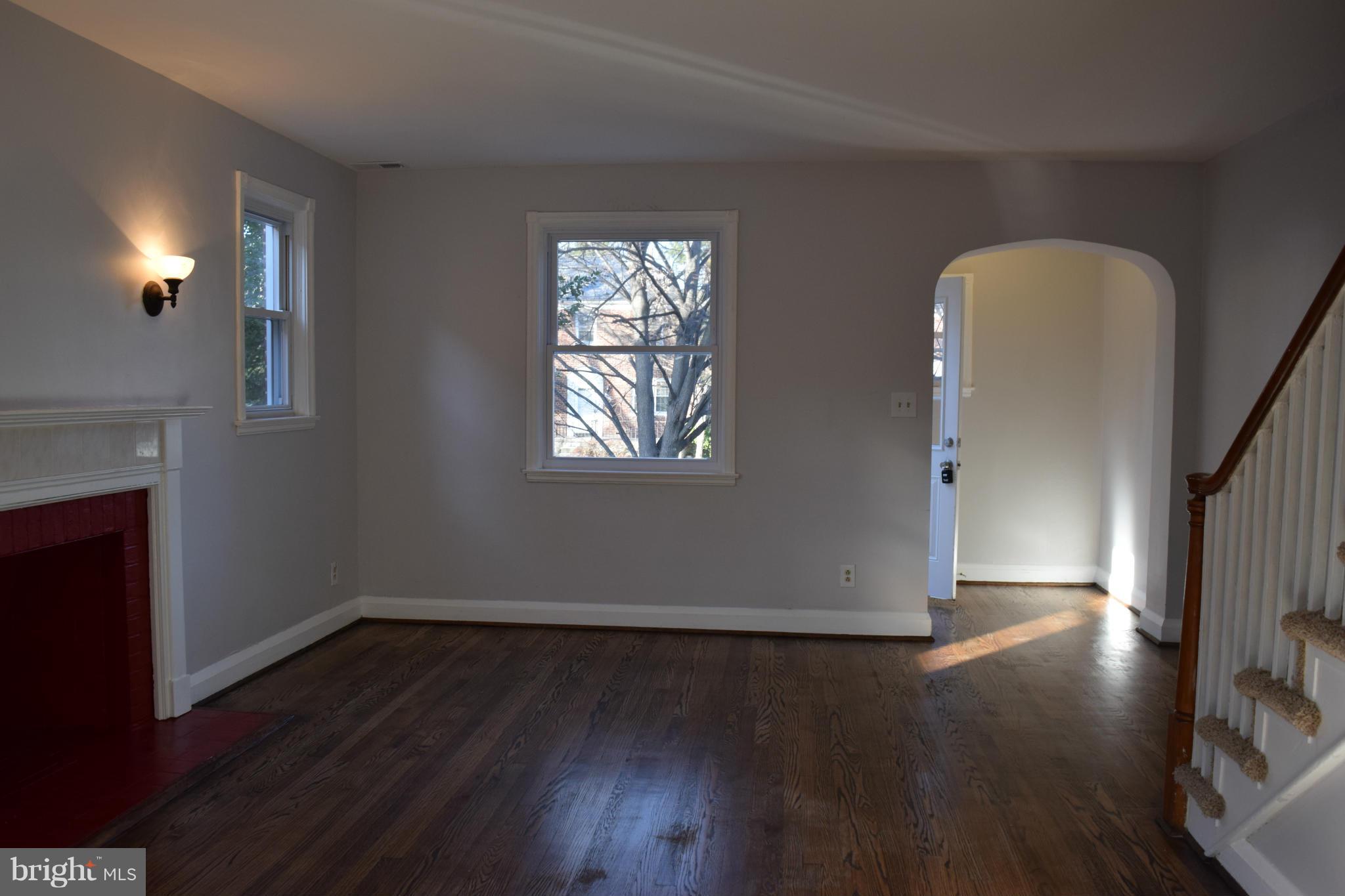 1509 Kingsway Road Baltimore, MD 21218 - Photo 3 of 28 Living Room