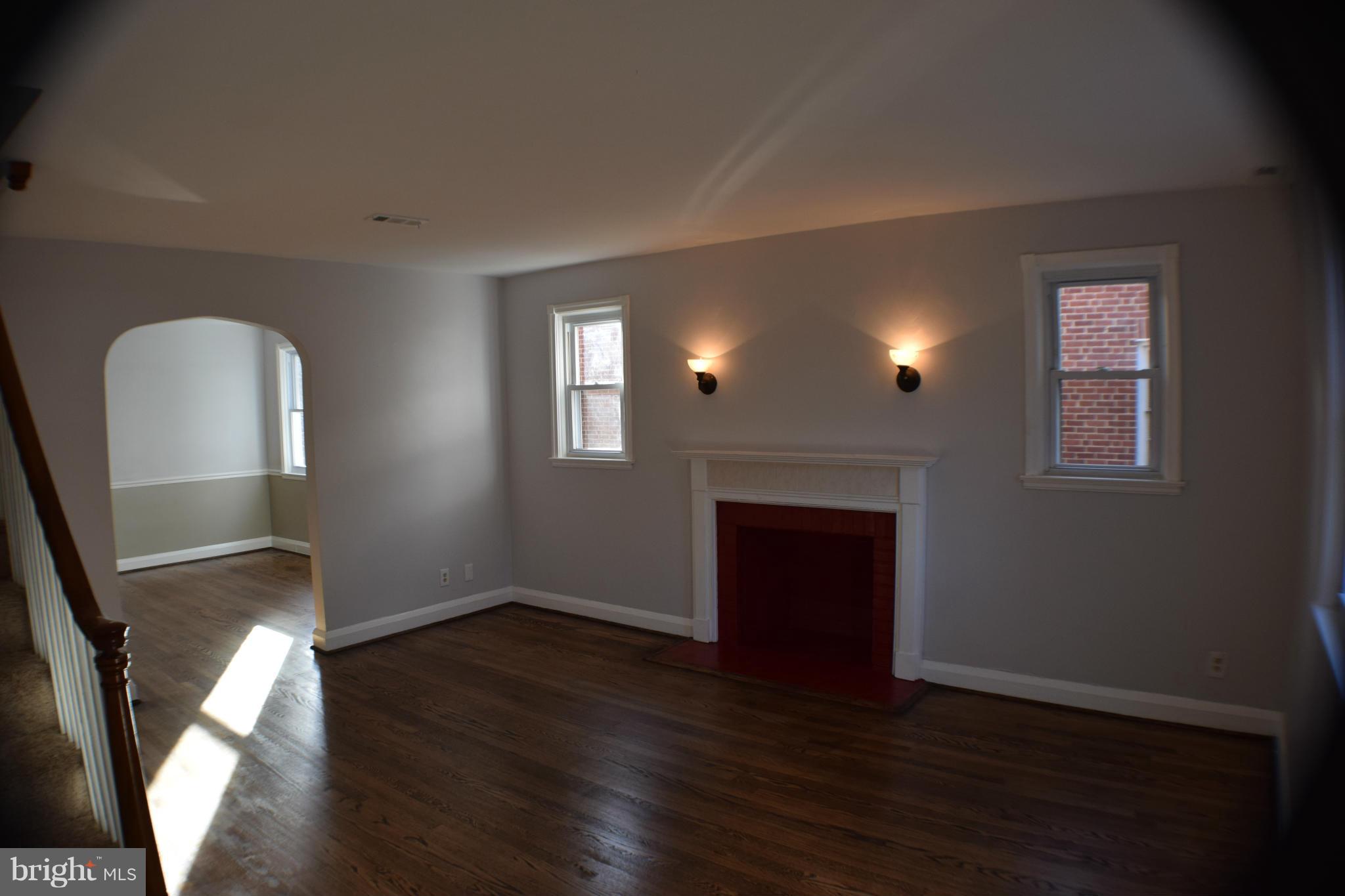 1509 Kingsway Road Baltimore, MD 21218 - Photo 4 of 28 Living Room