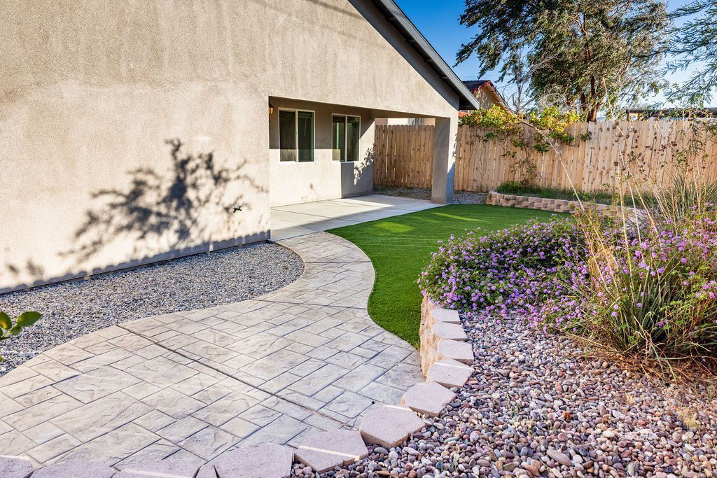 1633 Mayo Street Ridgecrest, CA 93555 - Photo 35 of 36