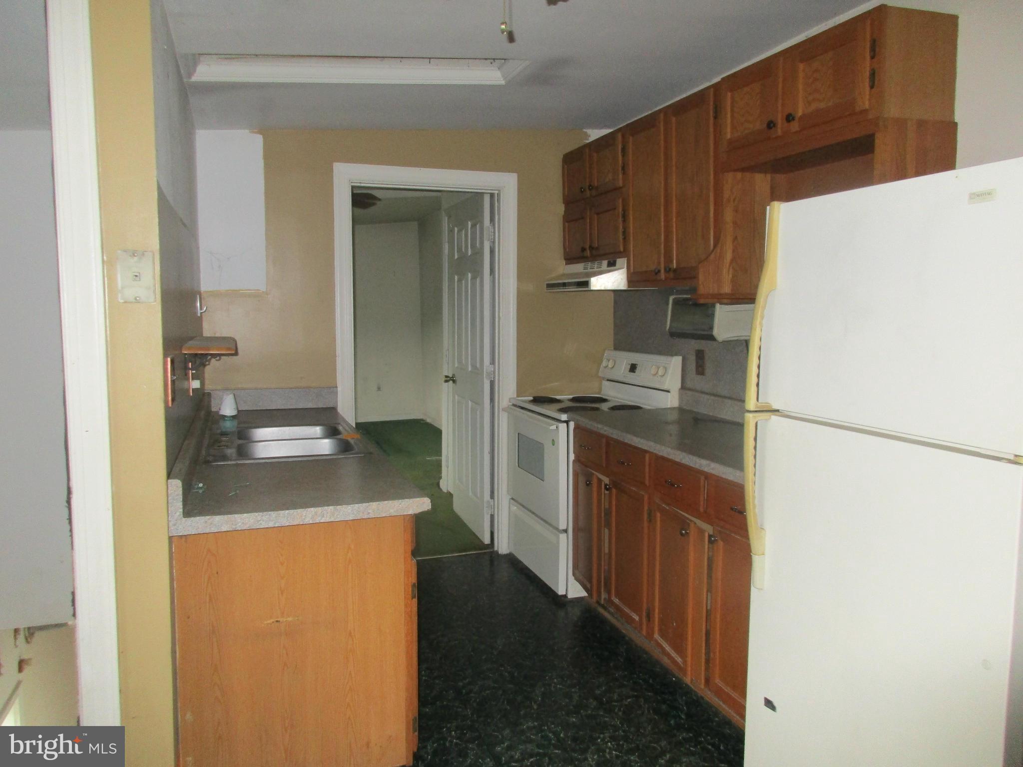 10931 Haughs Church Road Keymar, MD 21757 - Photo 16 of 29 Back kitchen