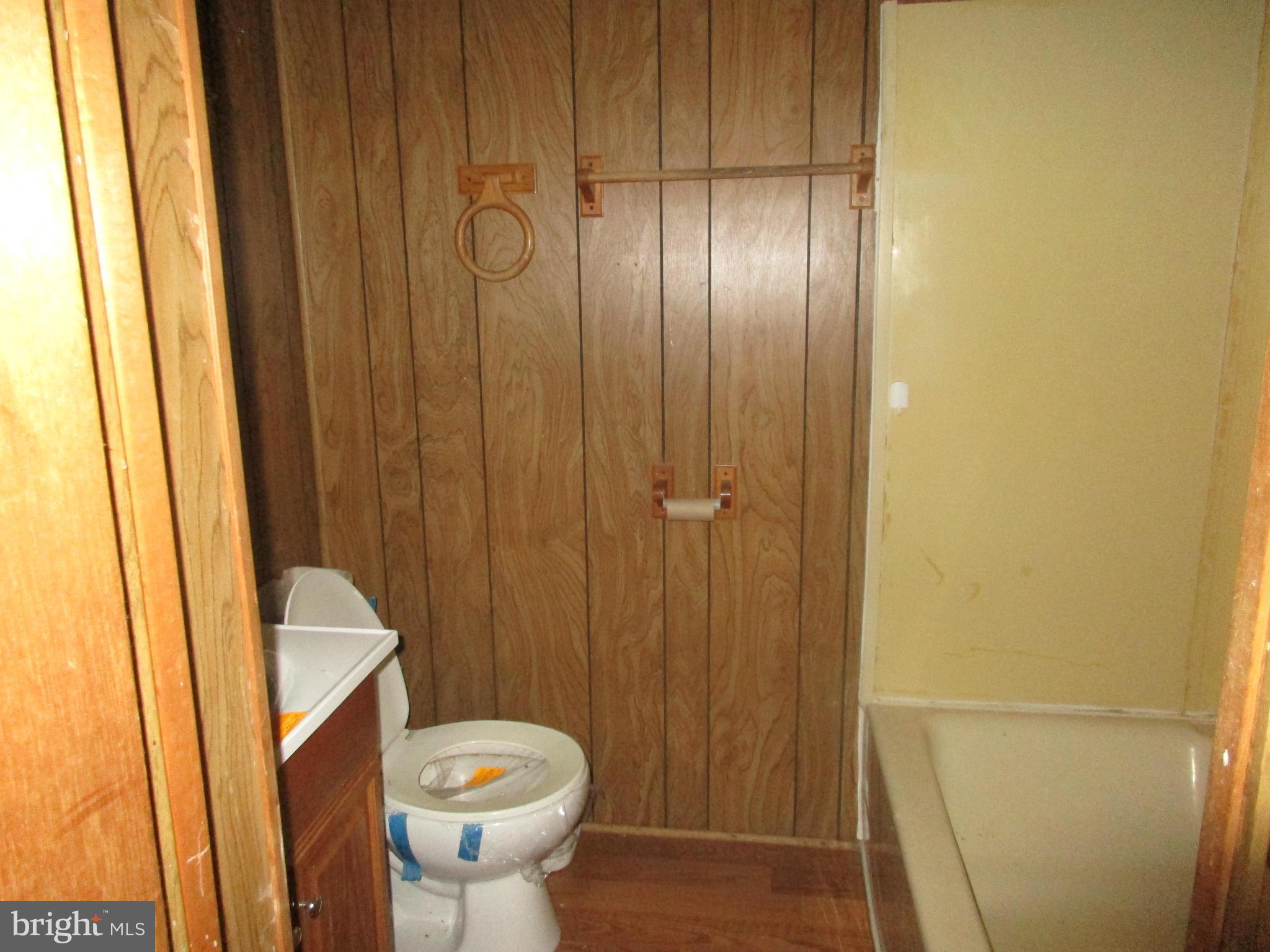 10931 Haughs Church Road Keymar, MD 21757 - Photo 27 of 29 Bath