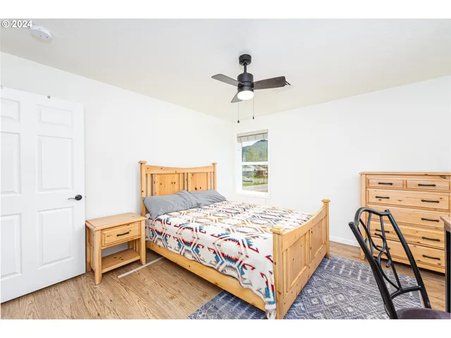 $595,000 | 210 Detroit Road South, Detroit, OR 97342