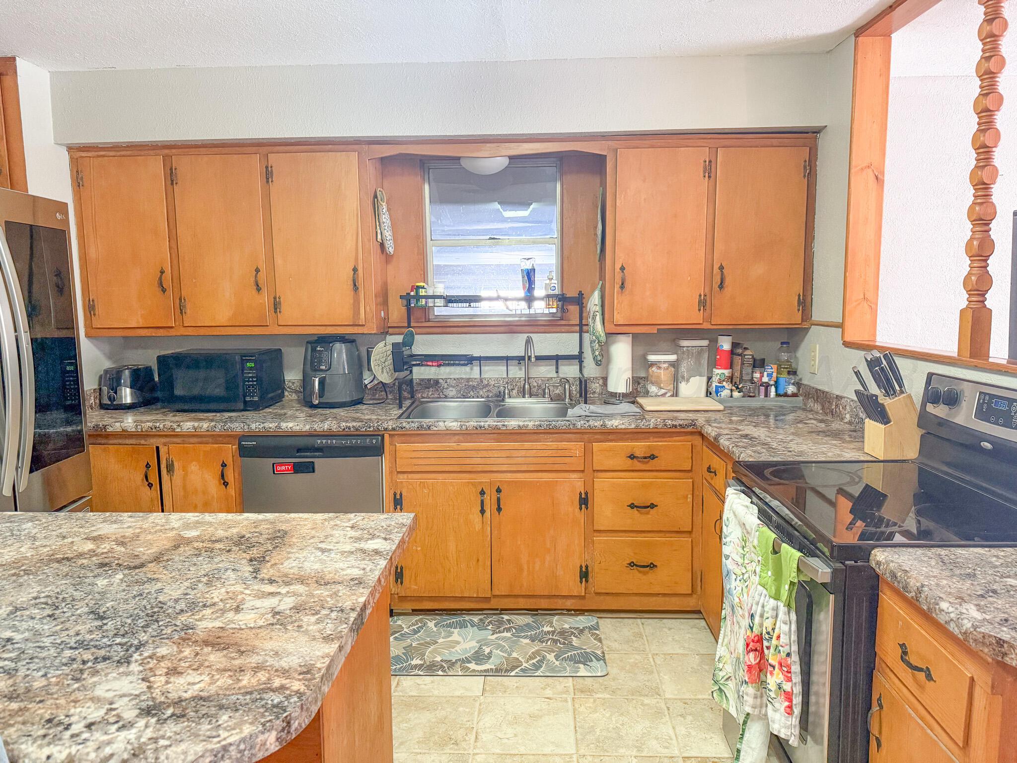 702 South Canadian Street Wheeler, TX 79096 - Photo 13 of 46 IMG_6945