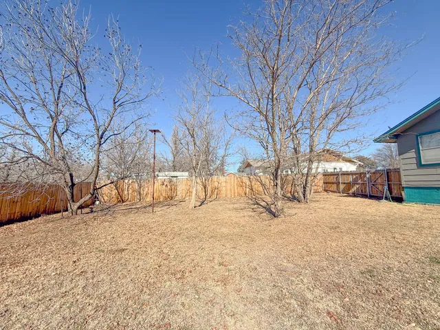 $115,000 | 702 South Canadian Street, Wheeler, TX 79096