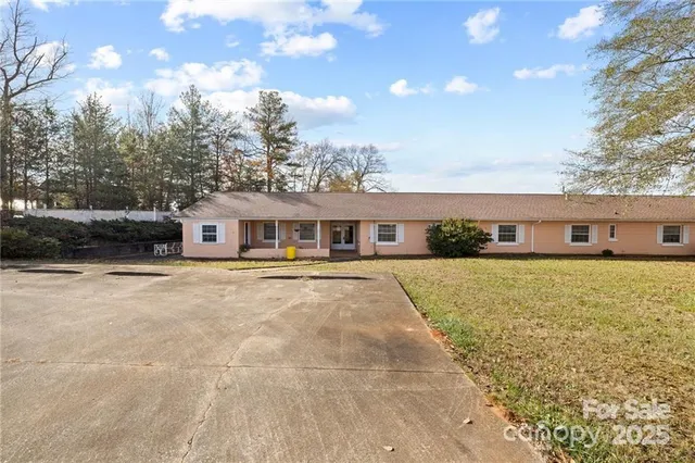 $295,000 | 324 Horn Bottom Road, Forest City, NC 28043