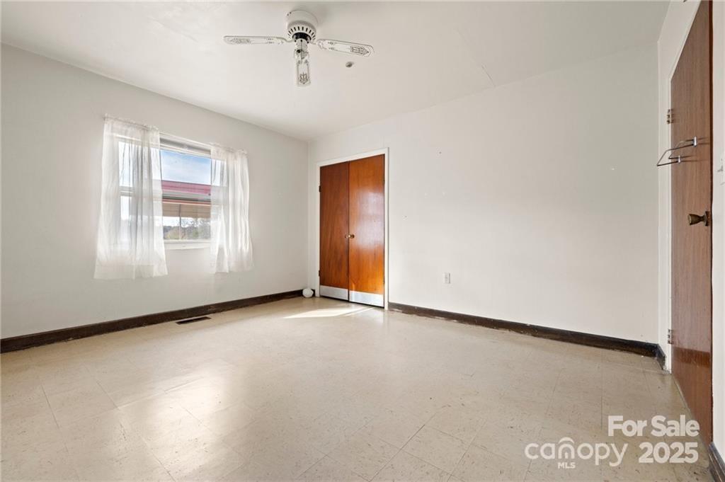 324 Horn Bottom Road Forest City, NC 28043 - Photo 8 of 21