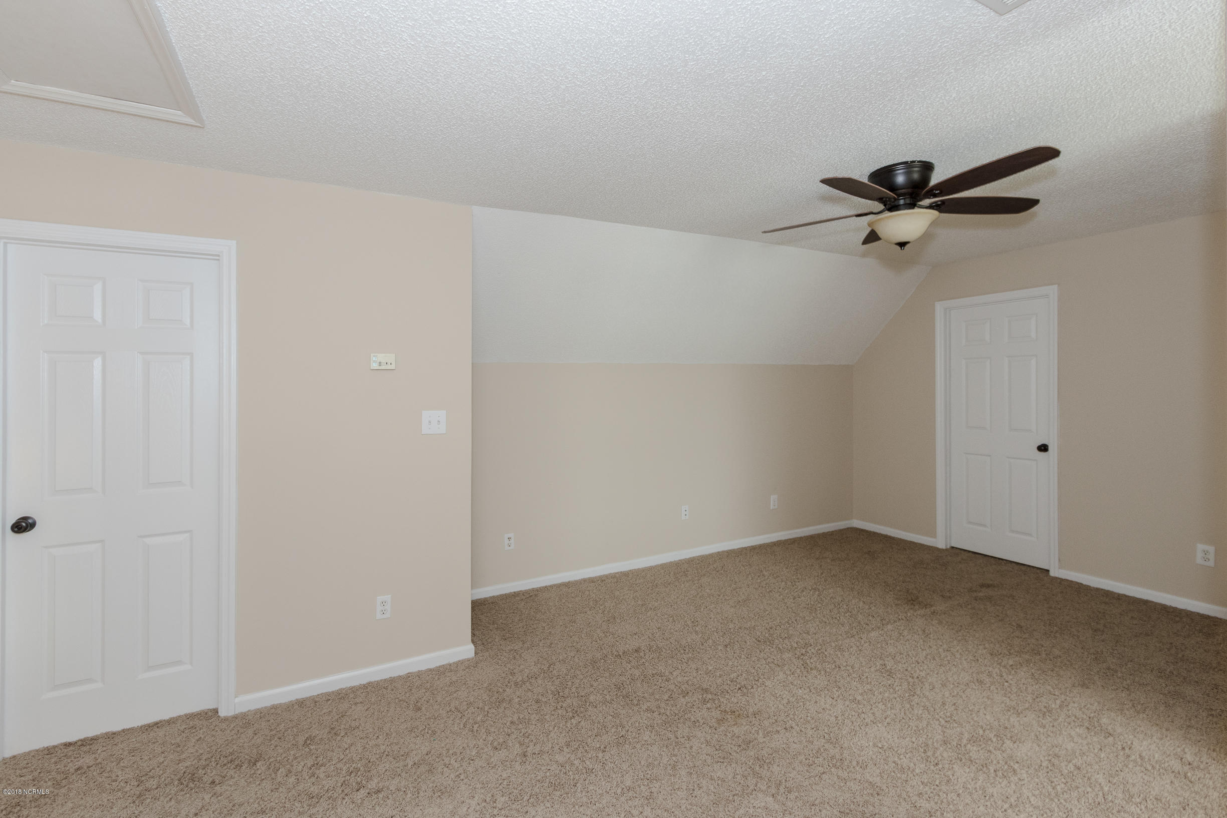 390 Futrell Road Richlands, NC 28574 - Photo 35 of 45 Loft