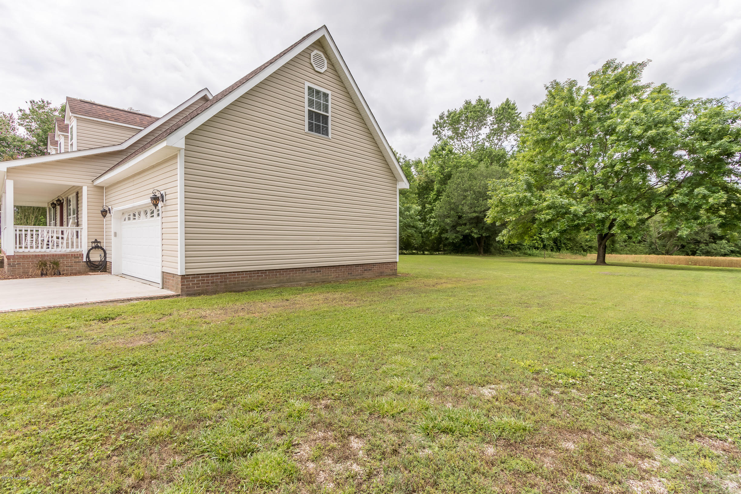 390 Futrell Road Richlands, NC 28574 - Photo 39 of 45 Outside