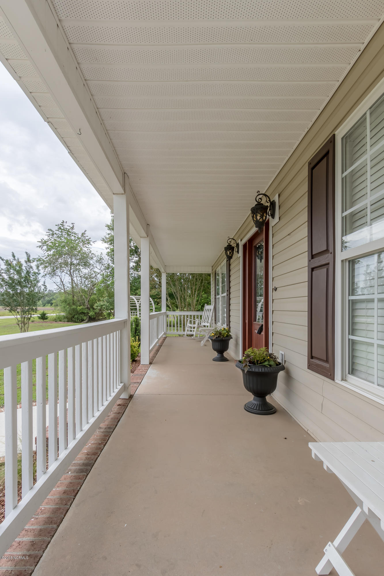 390 Futrell Road Richlands, NC 28574 - Photo 41 of 45 Porch