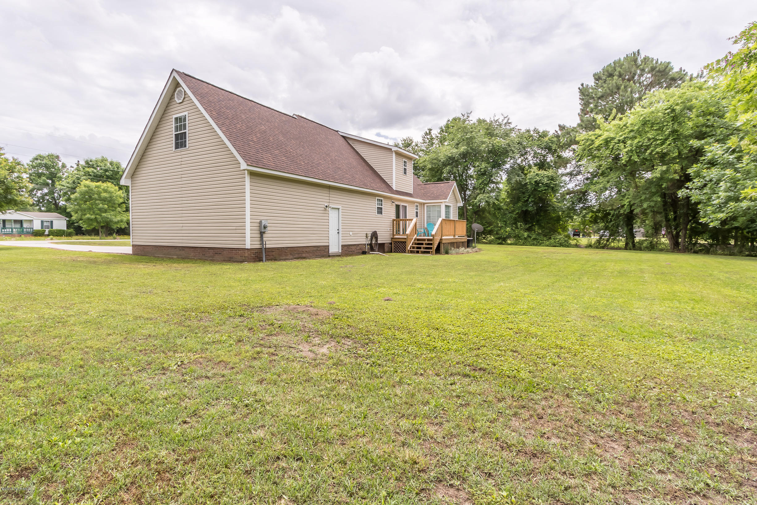 390 Futrell Road Richlands, NC 28574 - Photo 42 of 45 Back