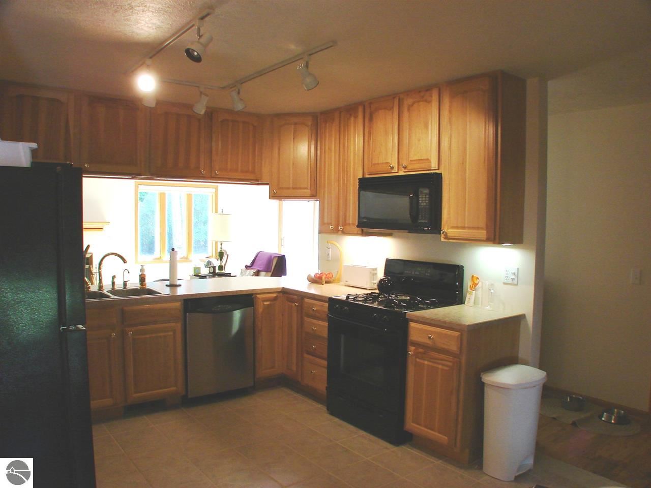 111 Chatham Road St. Louis, MI 48880 - Photo 30 of 39 1789225-30.JPG