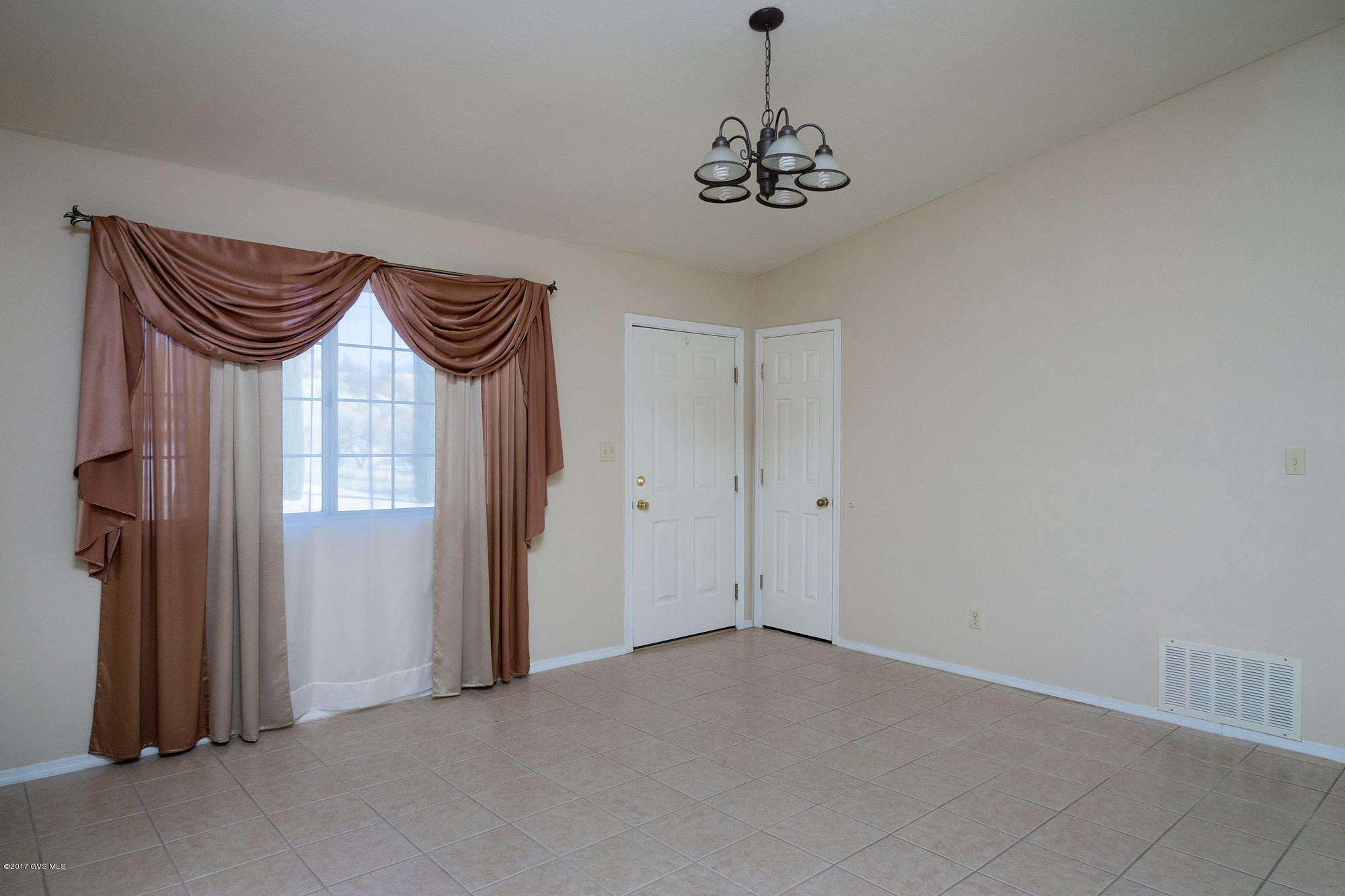 1022 Circulo Aventura Rio Rico, AZ 85648 - Photo 10 of 23