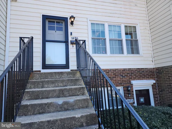 $2,600 | 1675 Ridgely Court, Unit 182, Crofton, MD 21114