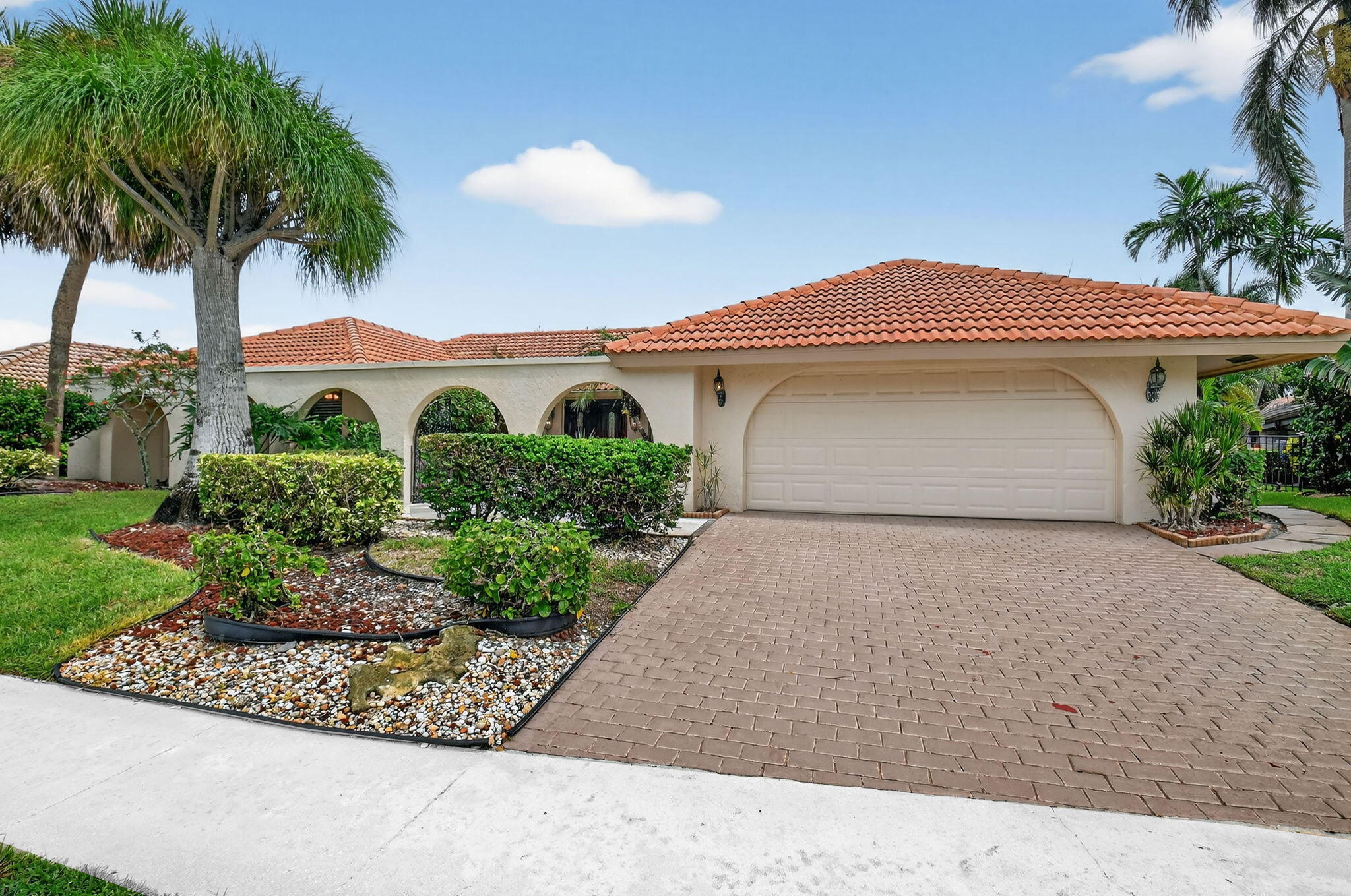 5884 Pinebrook Drive Boca Raton, FL 33433 - Photo 3 of 77 3-web-or-mls-007_DSC_7055