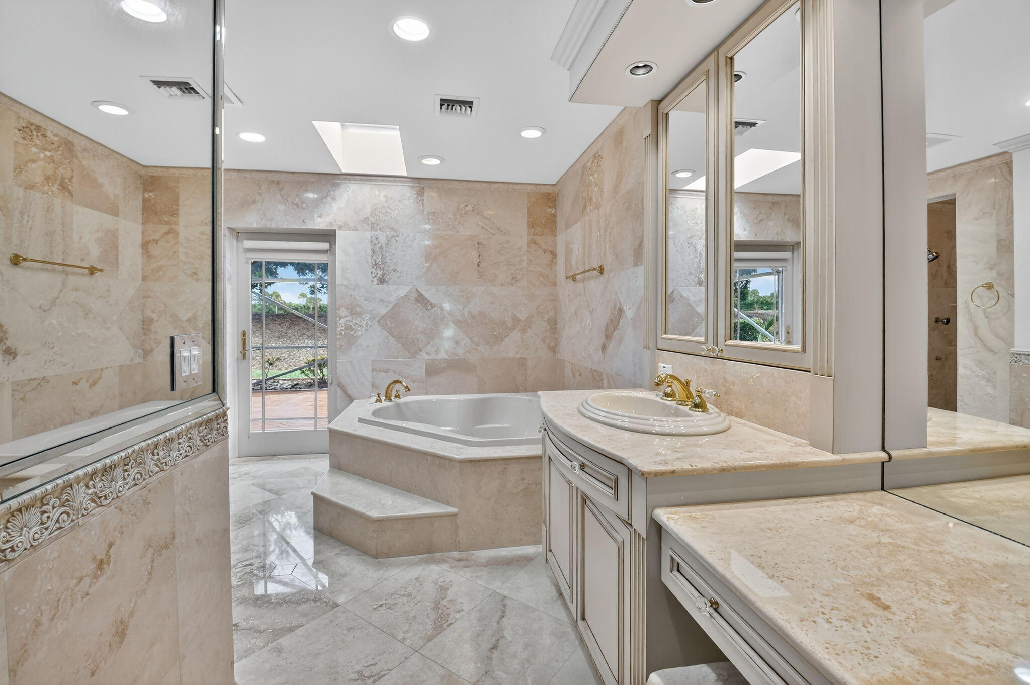 5884 Pinebrook Drive Boca Raton, FL 33433 - Photo 33 of 77 Primary Bathroom