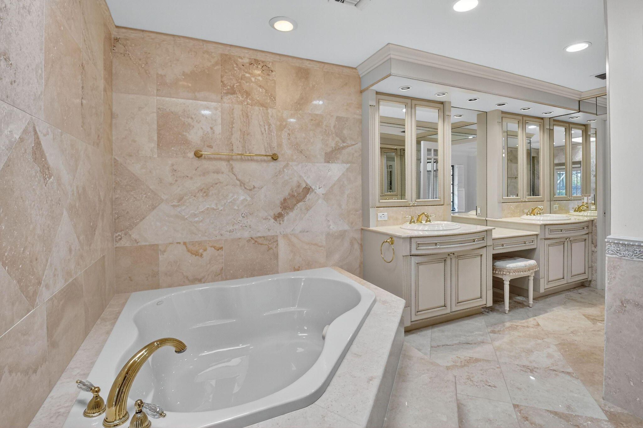 5884 Pinebrook Drive Boca Raton, FL 33433 - Photo 36 of 77 Primary Bathroom