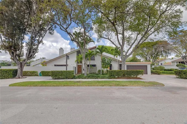 $849,500 | 7010 Southwest 66th Avenue, Unit 25, South Miami, FL 33143