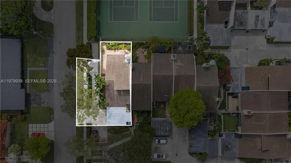 $849,500 | 7010 Southwest 66th Avenue, Unit 25, South Miami, FL 33143