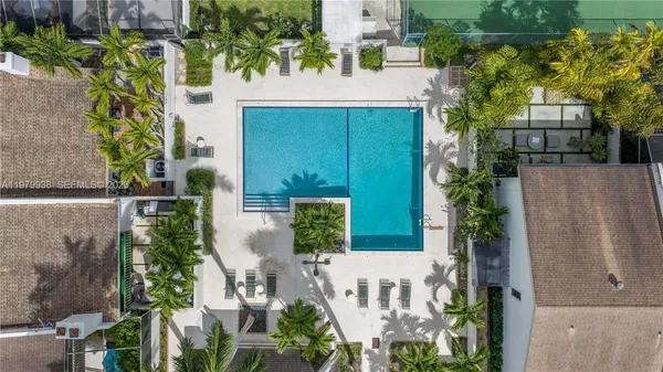 $849,500 | 7010 Southwest 66th Avenue, Unit 25, South Miami, FL 33143