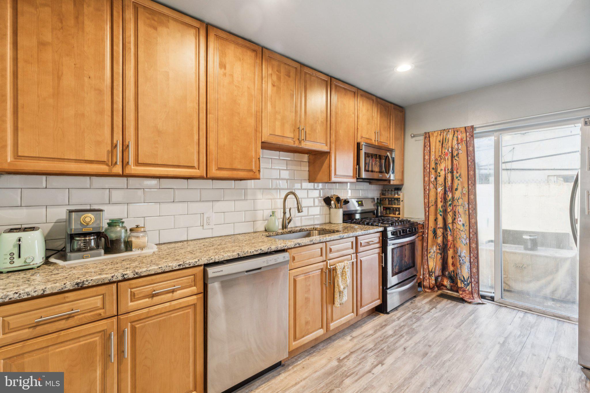 630 Durfor Street Philadelphia, PA 19148 - Photo 11 of 31