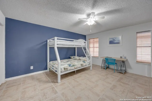 $255,000 | 115 Lee Cir Drive, Rockport, TX 78382