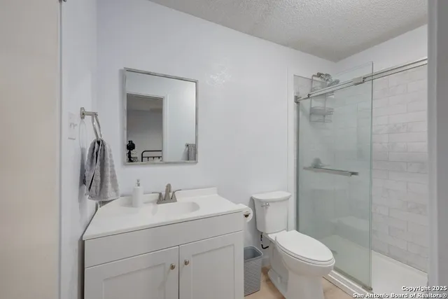 $255,000 | 115 Lee Cir Drive, Rockport, TX 78382