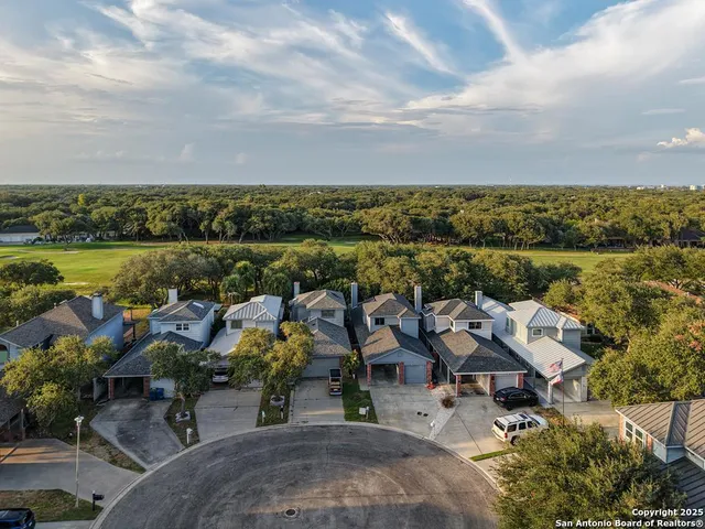 $255,000 | 115 Lee Cir Drive, Rockport, TX 78382