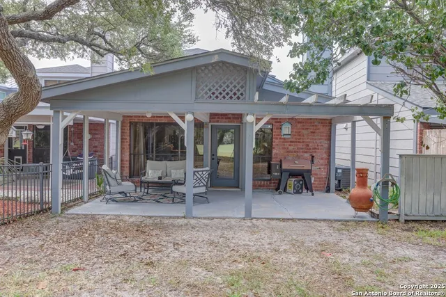 $255,000 | 115 Lee Cir Drive, Rockport, TX 78382