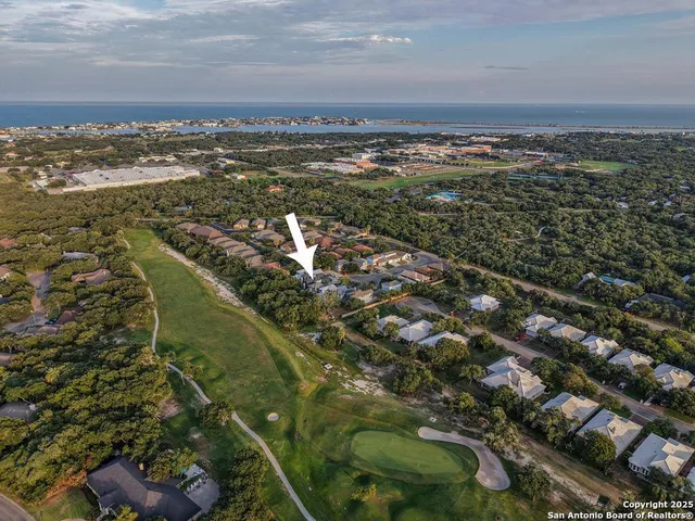 $255,000 | 115 Lee Cir Drive, Rockport, TX 78382