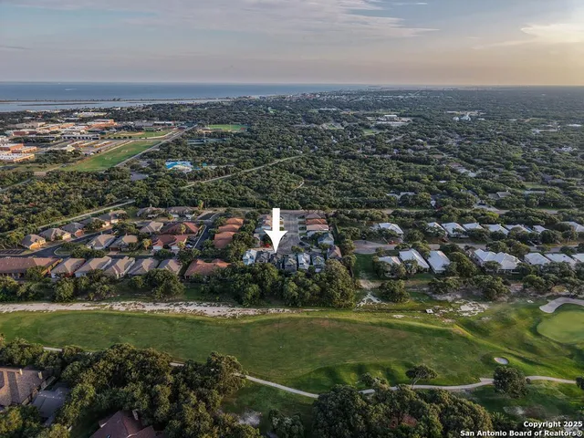 $255,000 | 115 Lee Cir Drive, Rockport, TX 78382