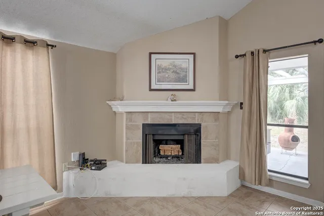 $255,000 | 115 Lee Cir Drive, Rockport, TX 78382