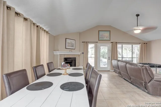 $255,000 | 115 Lee Cir Drive, Rockport, TX 78382