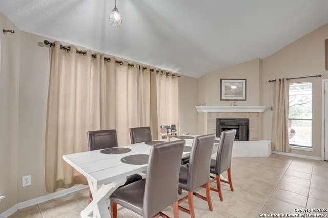 $255,000 | 115 Lee Cir Drive, Rockport, TX 78382