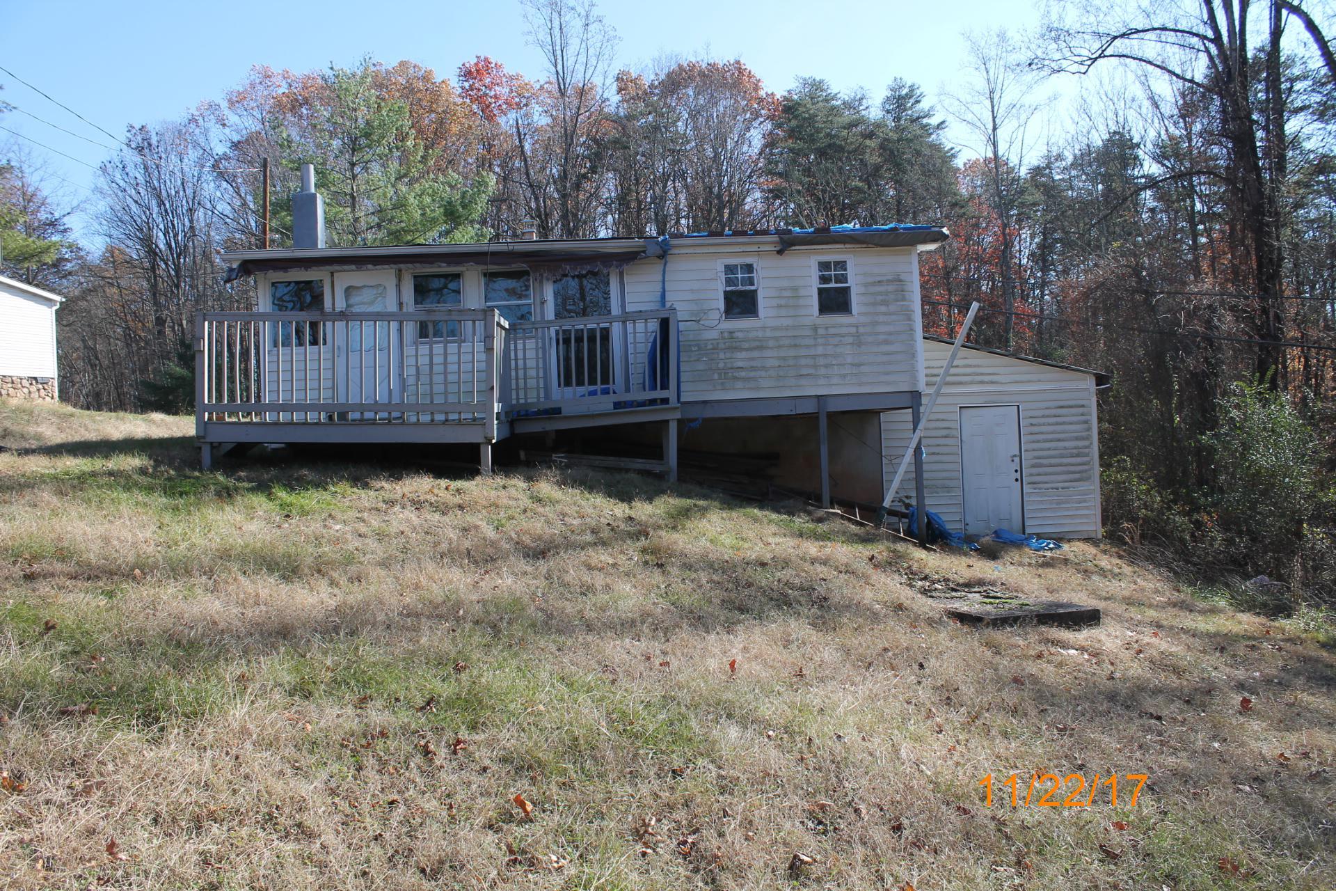2810 Sha-Al Road Roanoke, VA 24014 - Photo 4 of 25 IMG_9082 dated