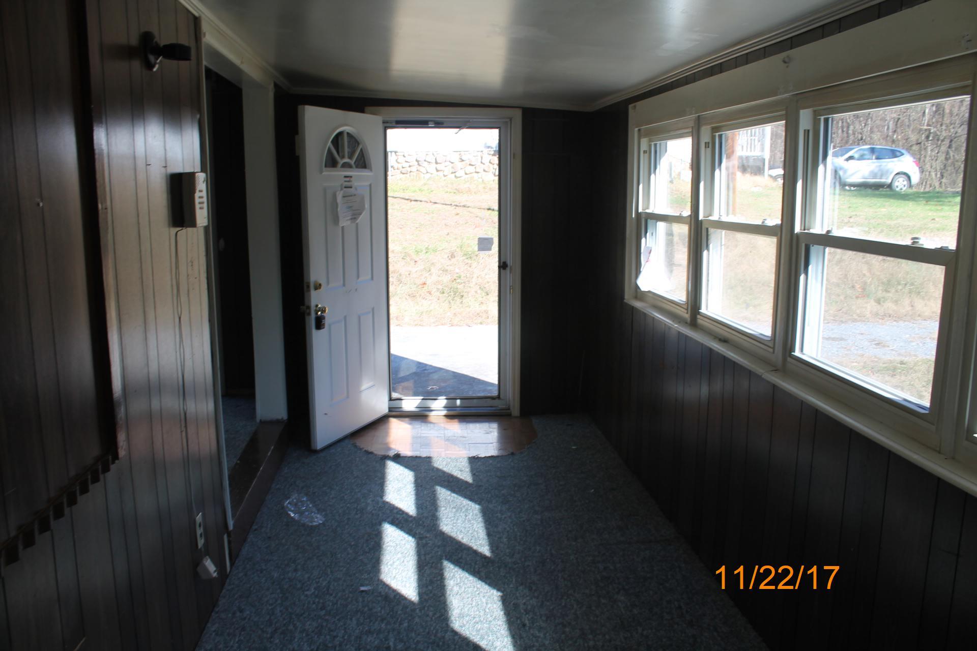 2810 Sha-Al Road Roanoke, VA 24014 - Photo 6 of 25 IMG_9110 dated