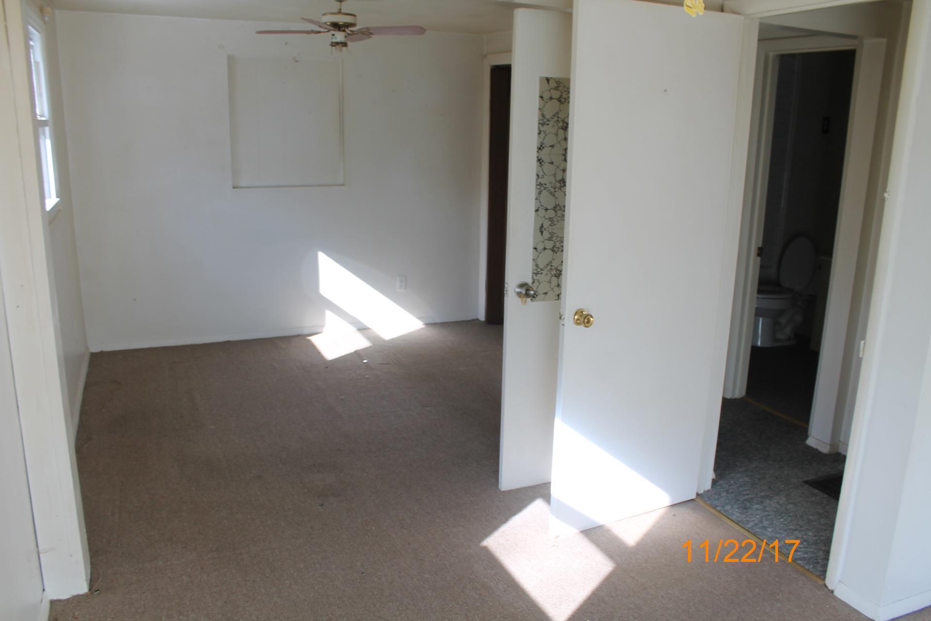 2810 Sha-Al Road Roanoke, VA 24014 - Photo 10 of 25 IMG_9115 dated