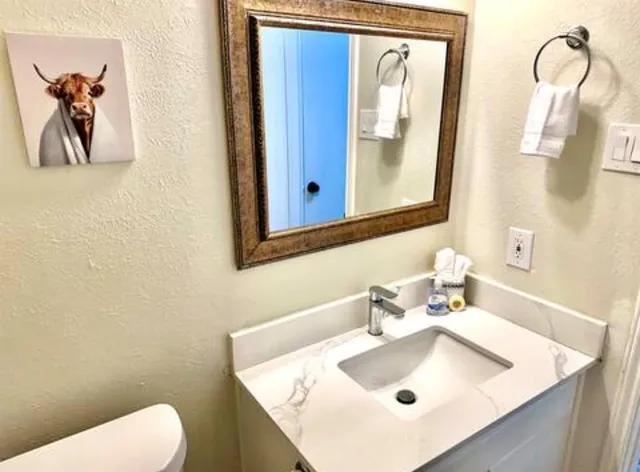 $3,200 | 1709 Elk Grove Drive, Richardson, TX 75081