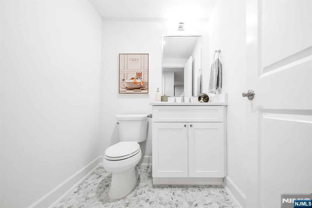 11 Gabriel Court, Unit 11 Paramus, NJ 07652 - Photo 46 of 49