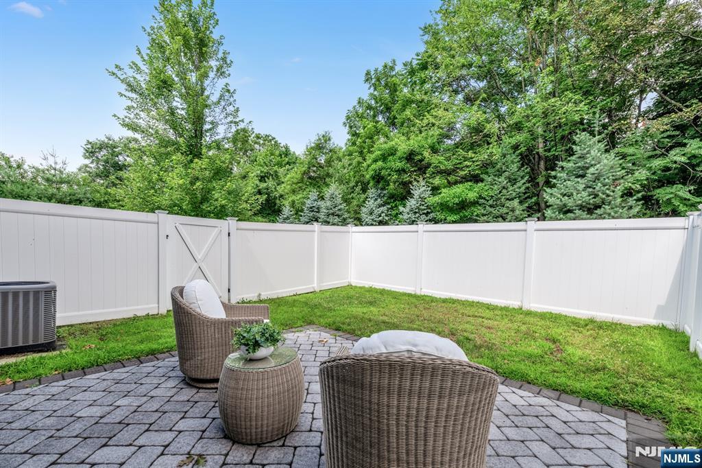 11 Gabriel Court, Unit 11 Paramus, NJ 07652 - Photo 47 of 49