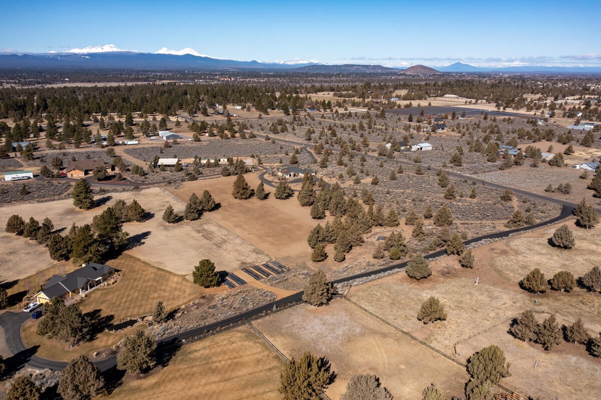 22143 Rickard Road Bend, OR 97702 - Photo 37 of 49 20220316-DJI_0773-HDRAROUNDTHEBENDREALES