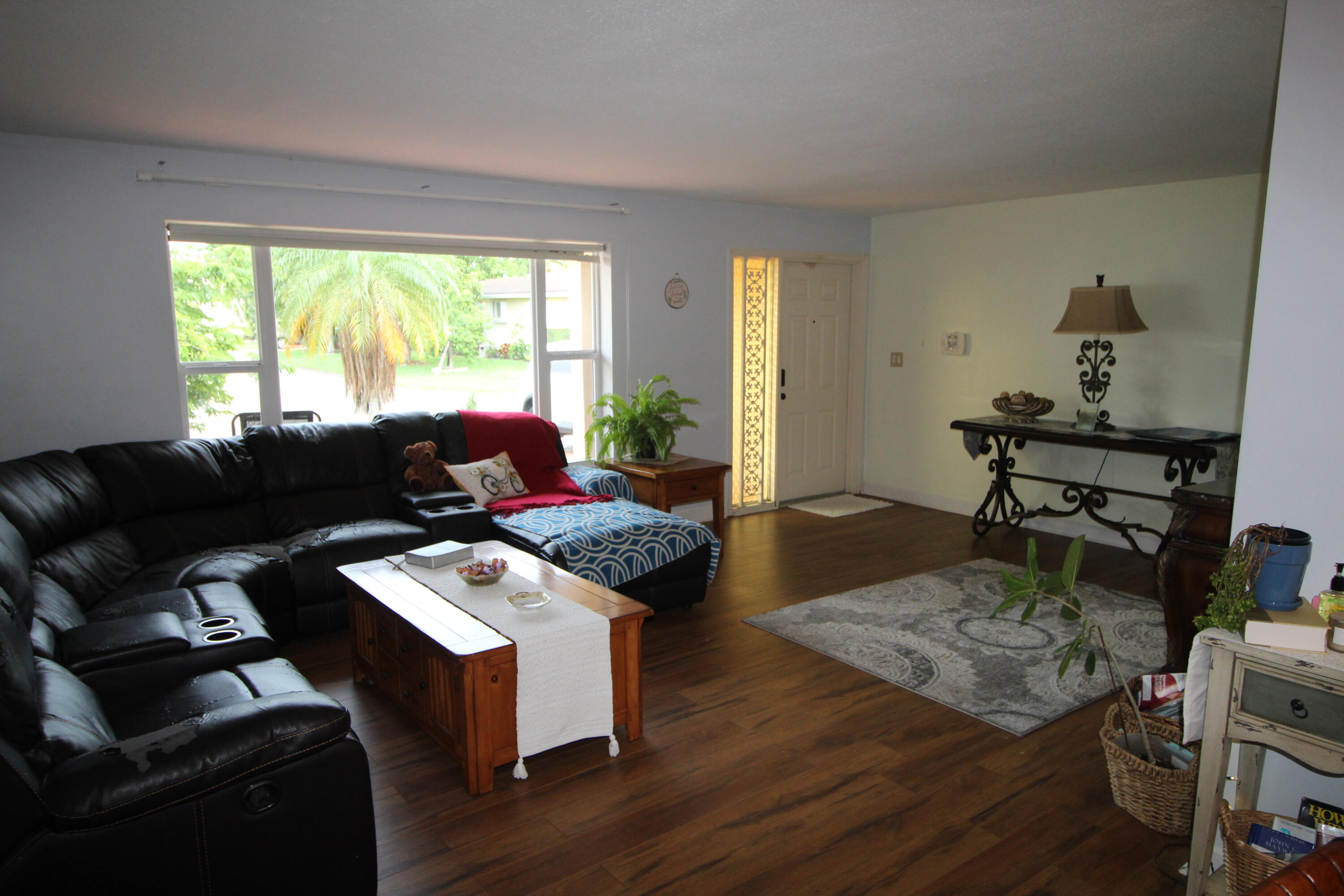 4914 Northwest 49th Road Tamarac, FL 33319 - Photo 3 of 19 IMG_9852