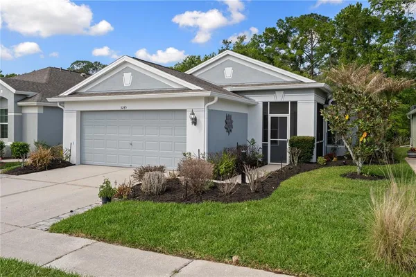 $379,900 | 5245 Gato Del Sol Circle, Wesley Chapel, FL 33544